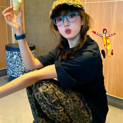 女演员